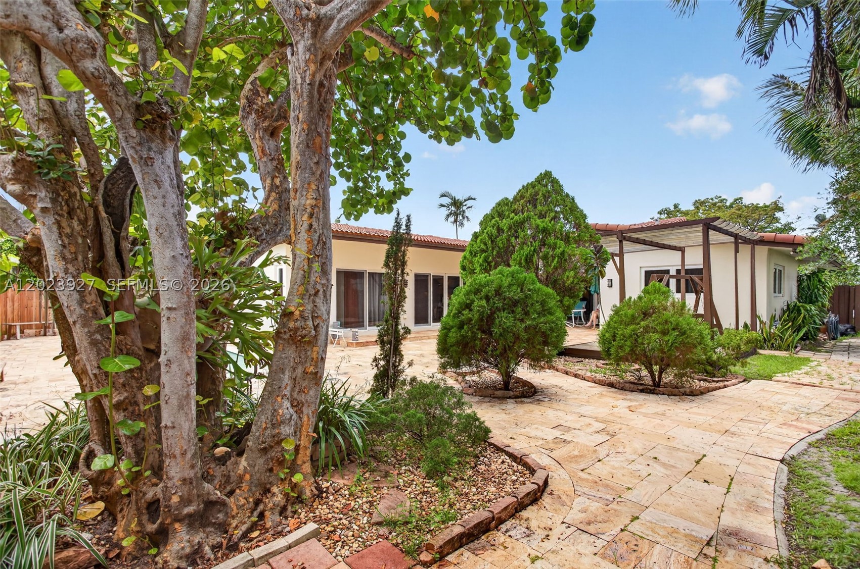 3408 Dover Rd, Pompano Beach FL 33062