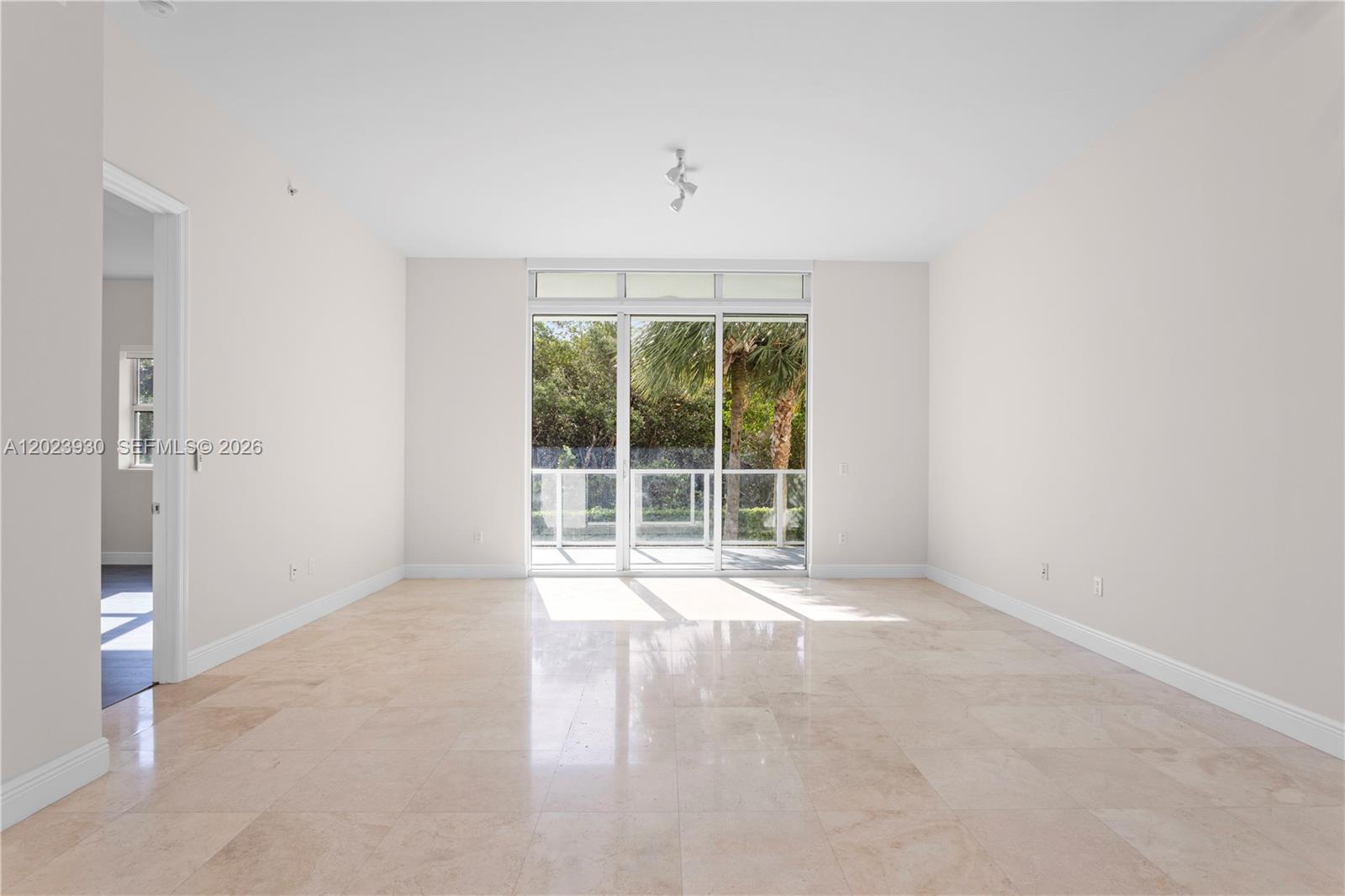 15051 Royal Oaks Ln #101, North Miami FL 33181