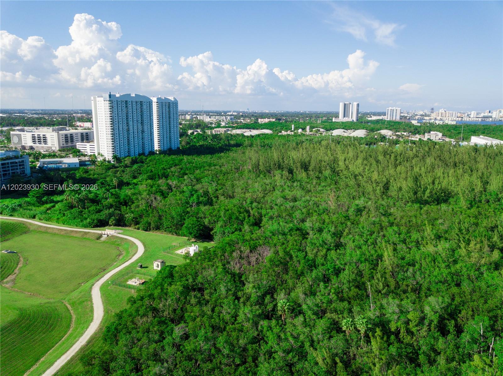 15051 Royal Oaks Ln #101, North Miami FL 33181