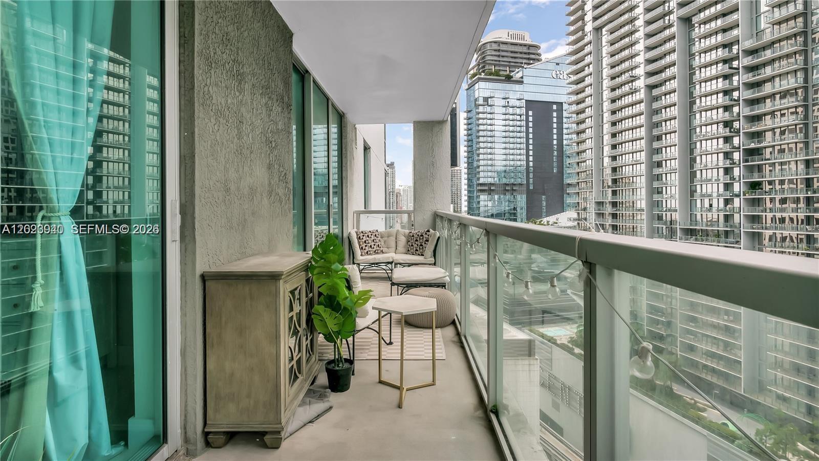 Miami FL 33131 - A12023940