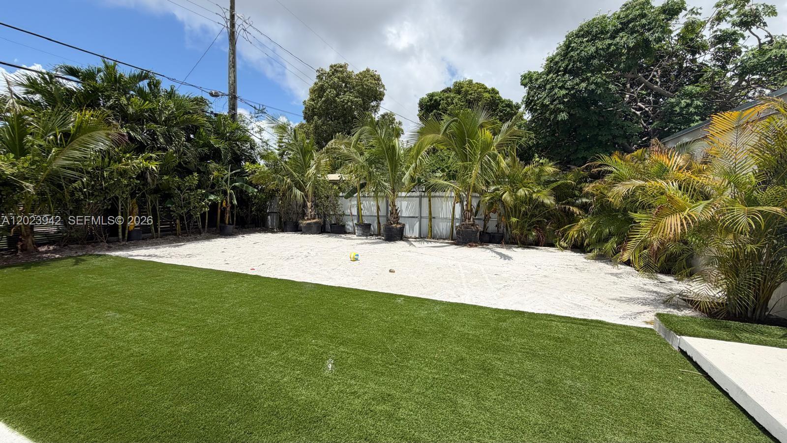 3800 NW 12th St, Miami FL 33126