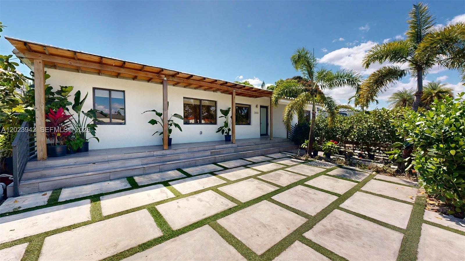 3800 NW 12th St, Miami FL 33126