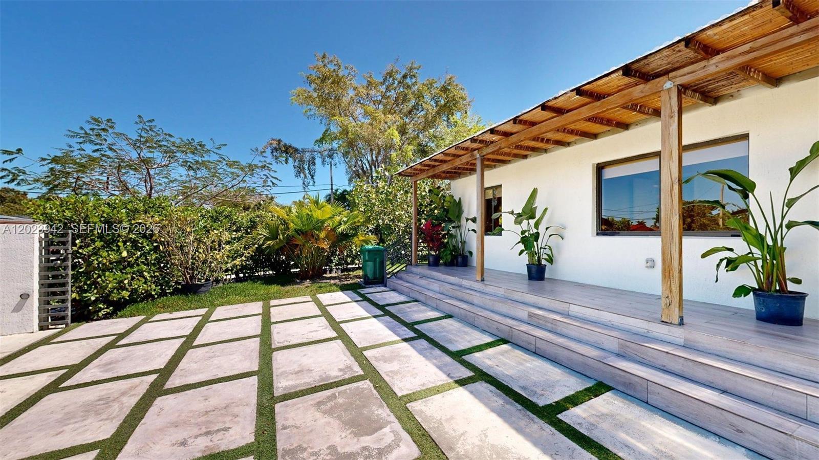 3800 NW 12th St, Miami FL 33126