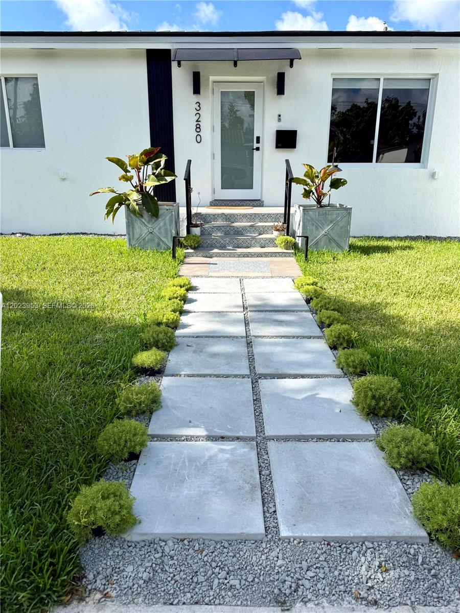 3280 SW 16th Ter, Miami FL 33145