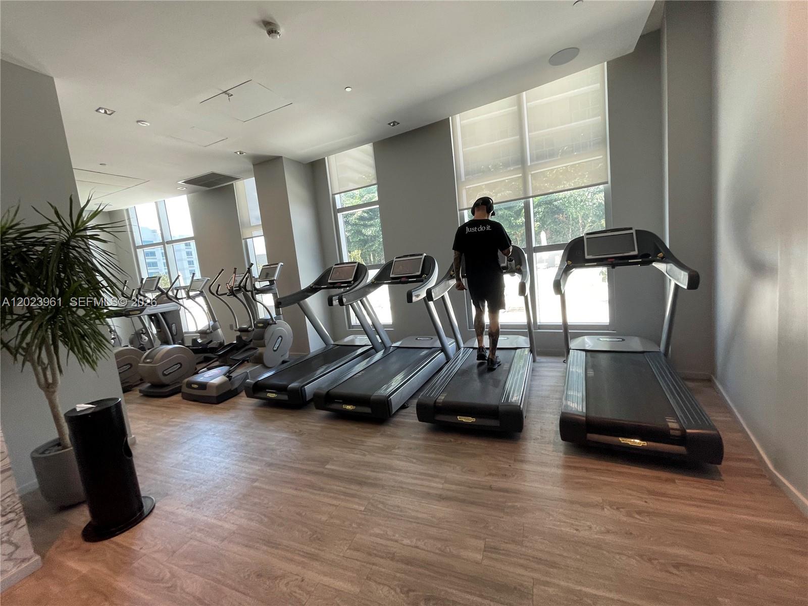 1100 S Miami Ave #1907, Miami FL 33130