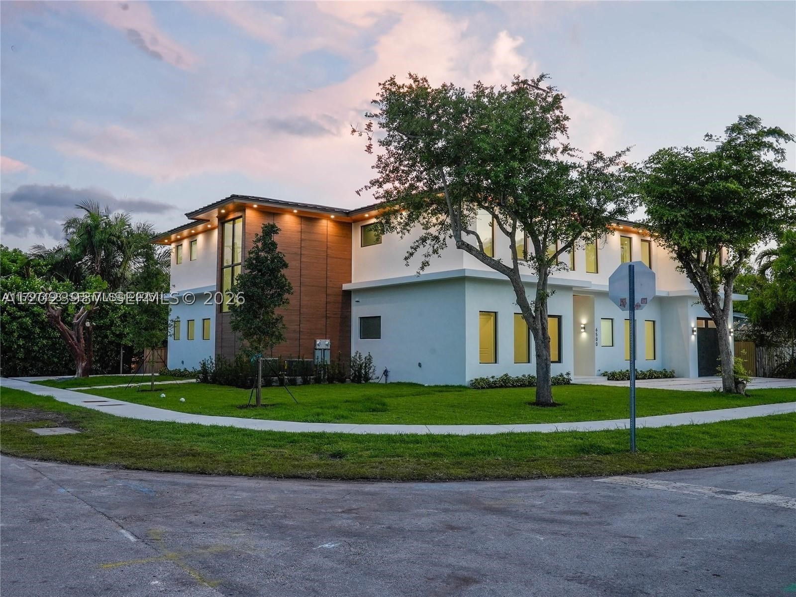8410 SW 65 AVE, South Miami FL 33143