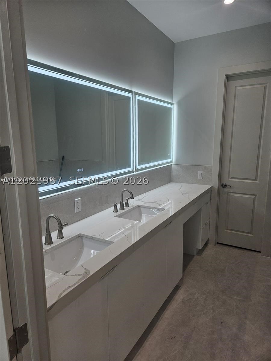 8410 SW 65 AVE, South Miami FL 33143