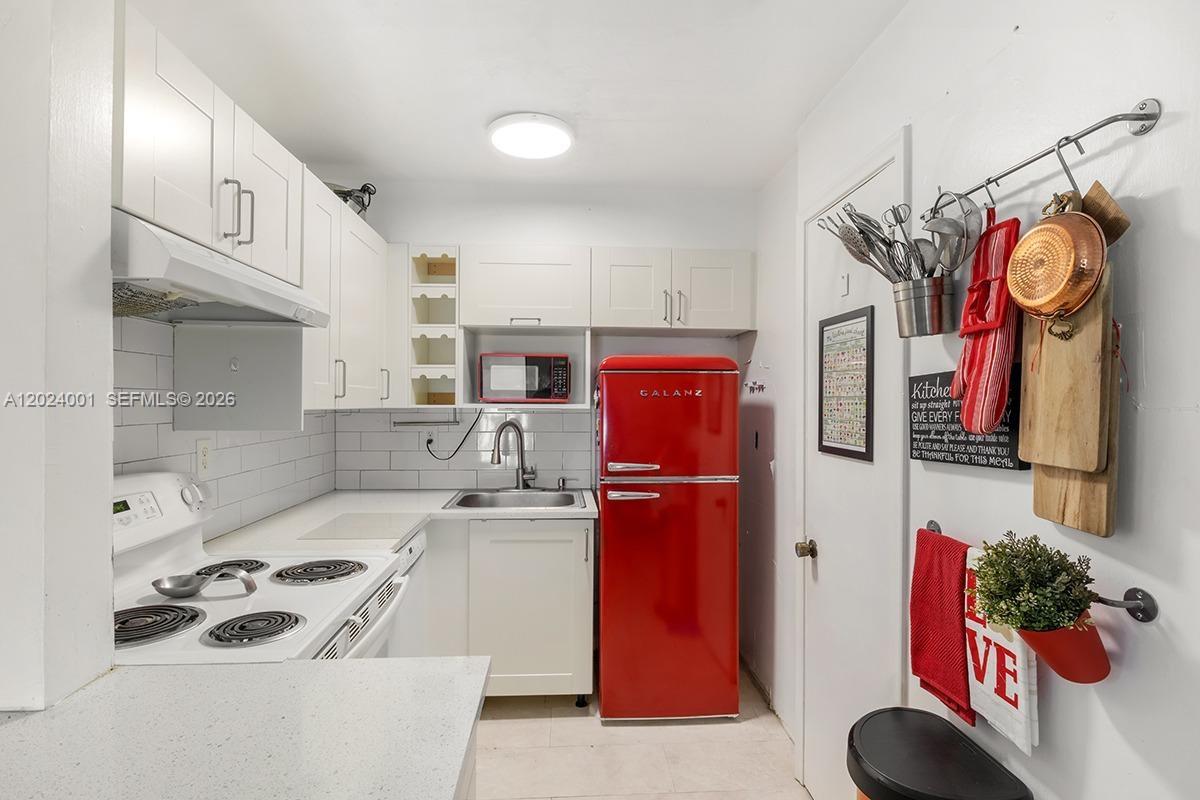 8701 SW 141st St #L5, Palmetto Bay FL 33176
