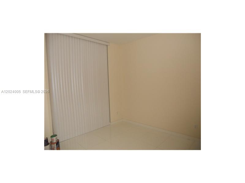 2525 SW 3 AV #1006, Miami FL 33129