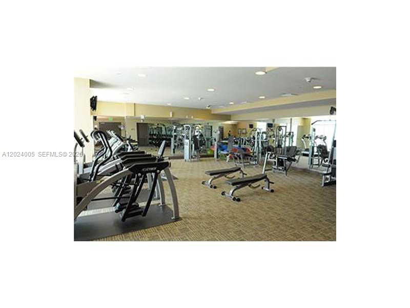 2525 SW 3 AV #1006, Miami FL 33129