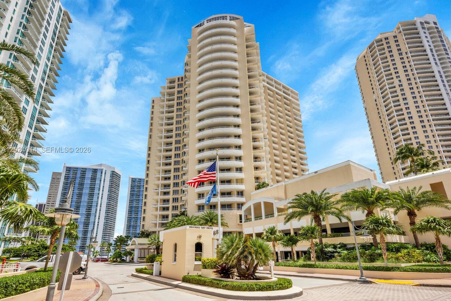 888 Brickell Key Dr #1001, Miami FL 33131