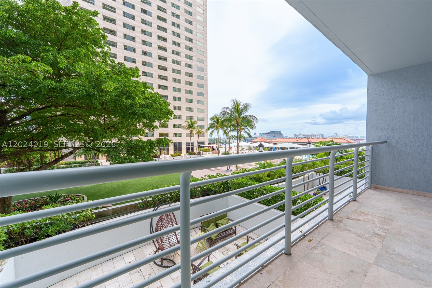 335 S Biscayne Blvd #802, Miami FL 33131