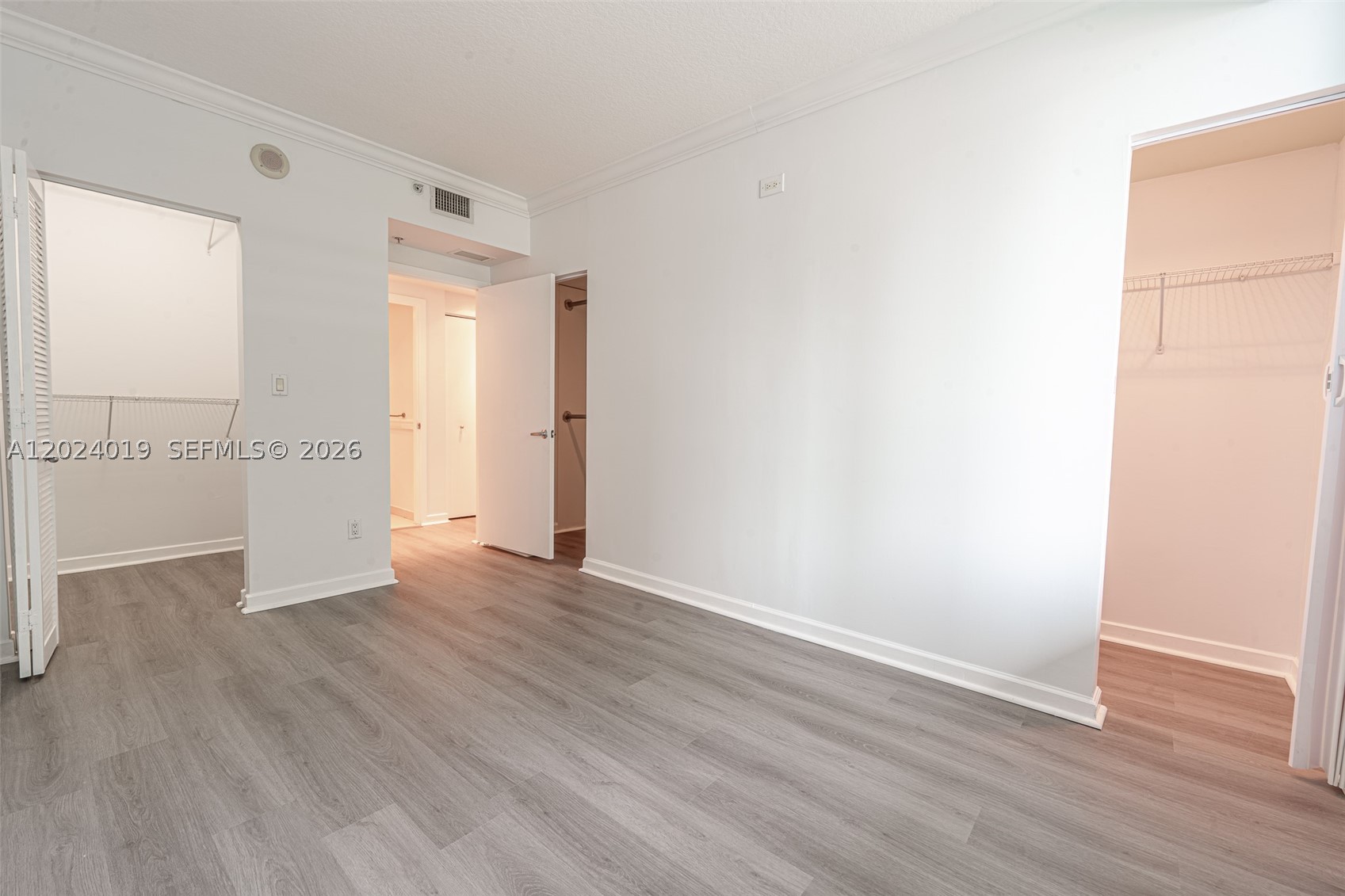 335 S Biscayne Blvd #802, Miami FL 33131