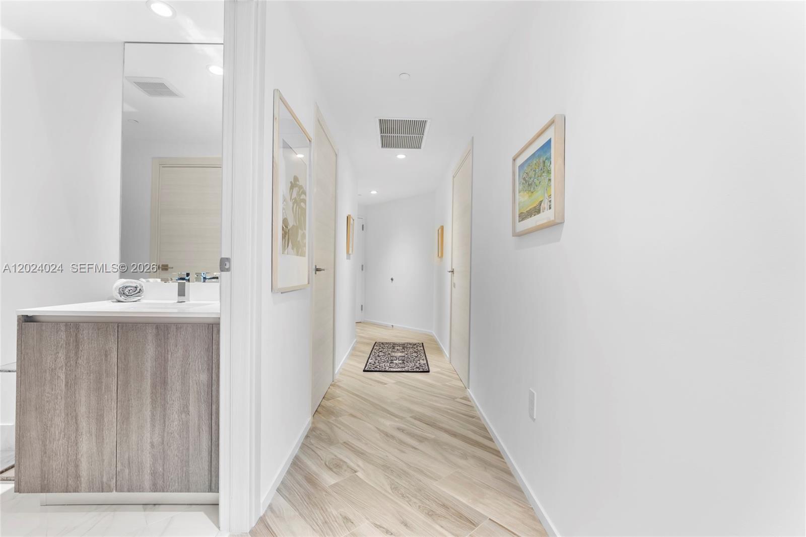 801 S Miami Ave #4405, Miami FL 33130