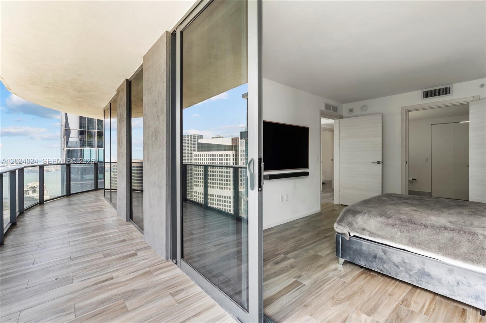 801 S Miami Ave #4405, Miami FL 33130