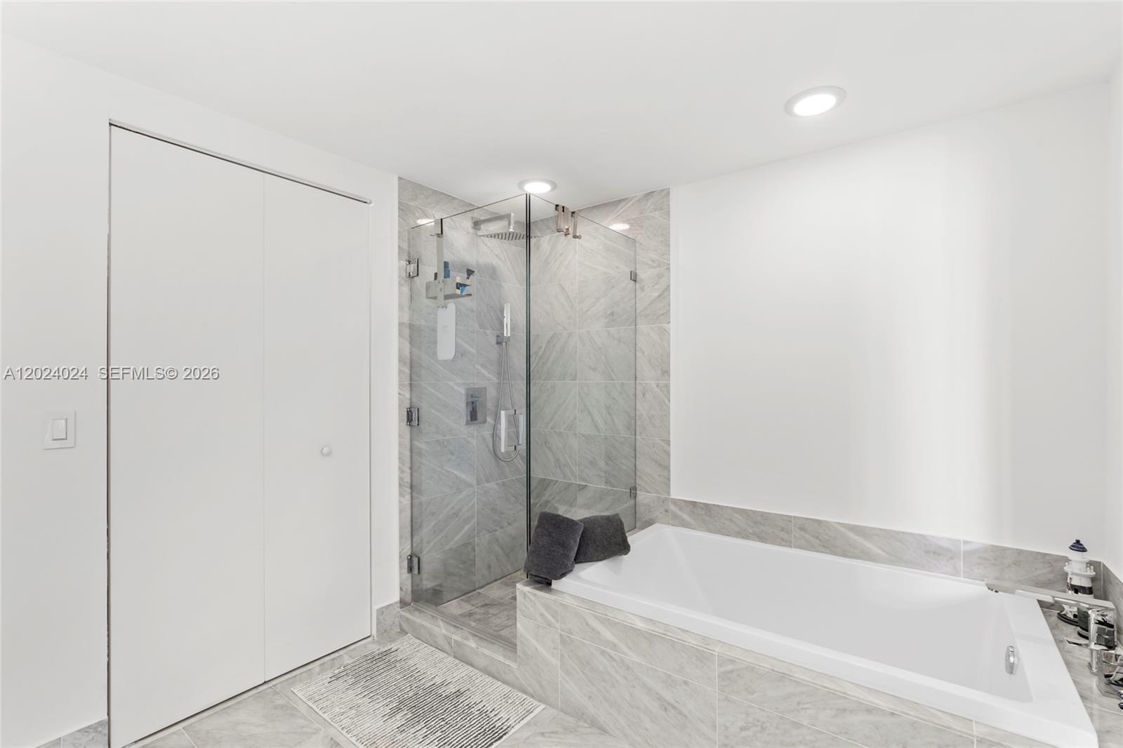 801 S Miami Ave #4405, Miami FL 33130