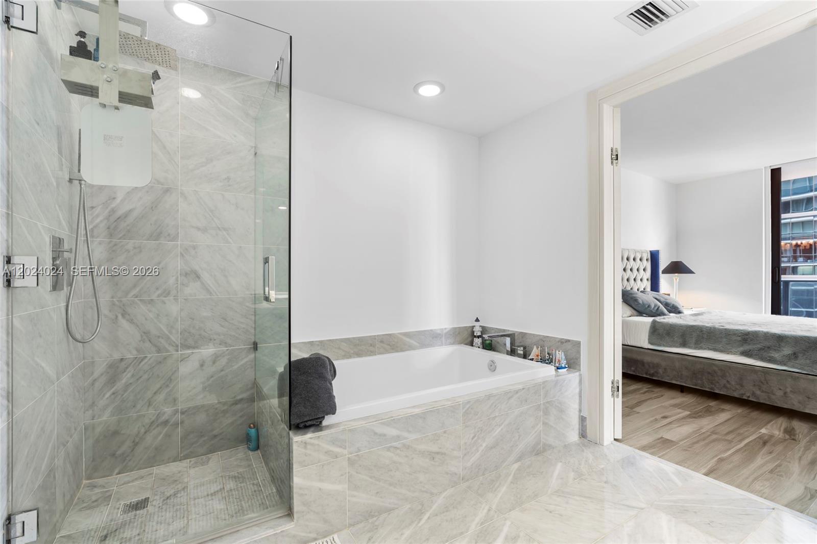 801 S Miami Ave #4405, Miami FL 33130