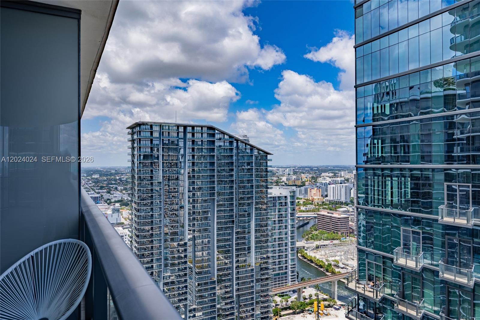 801 S Miami Ave #4405, Miami FL 33130