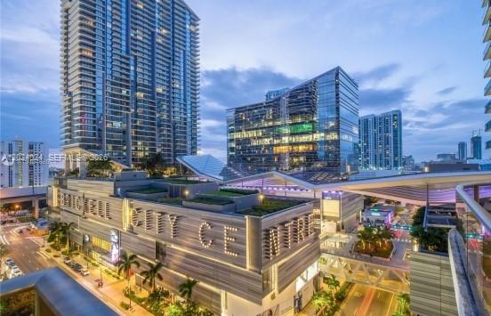 801 S Miami Ave #4405, Miami FL 33130