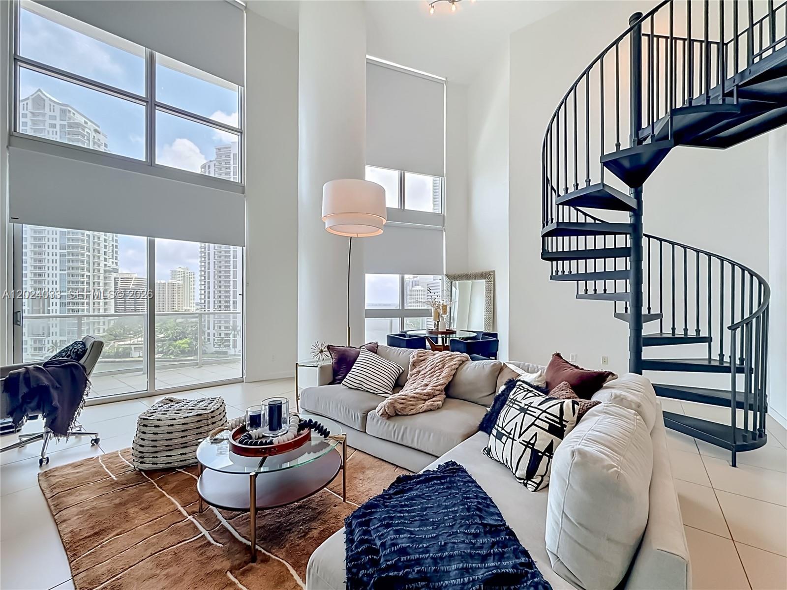 300 S Biscayne Blvd #L-1016, Miami FL 33131