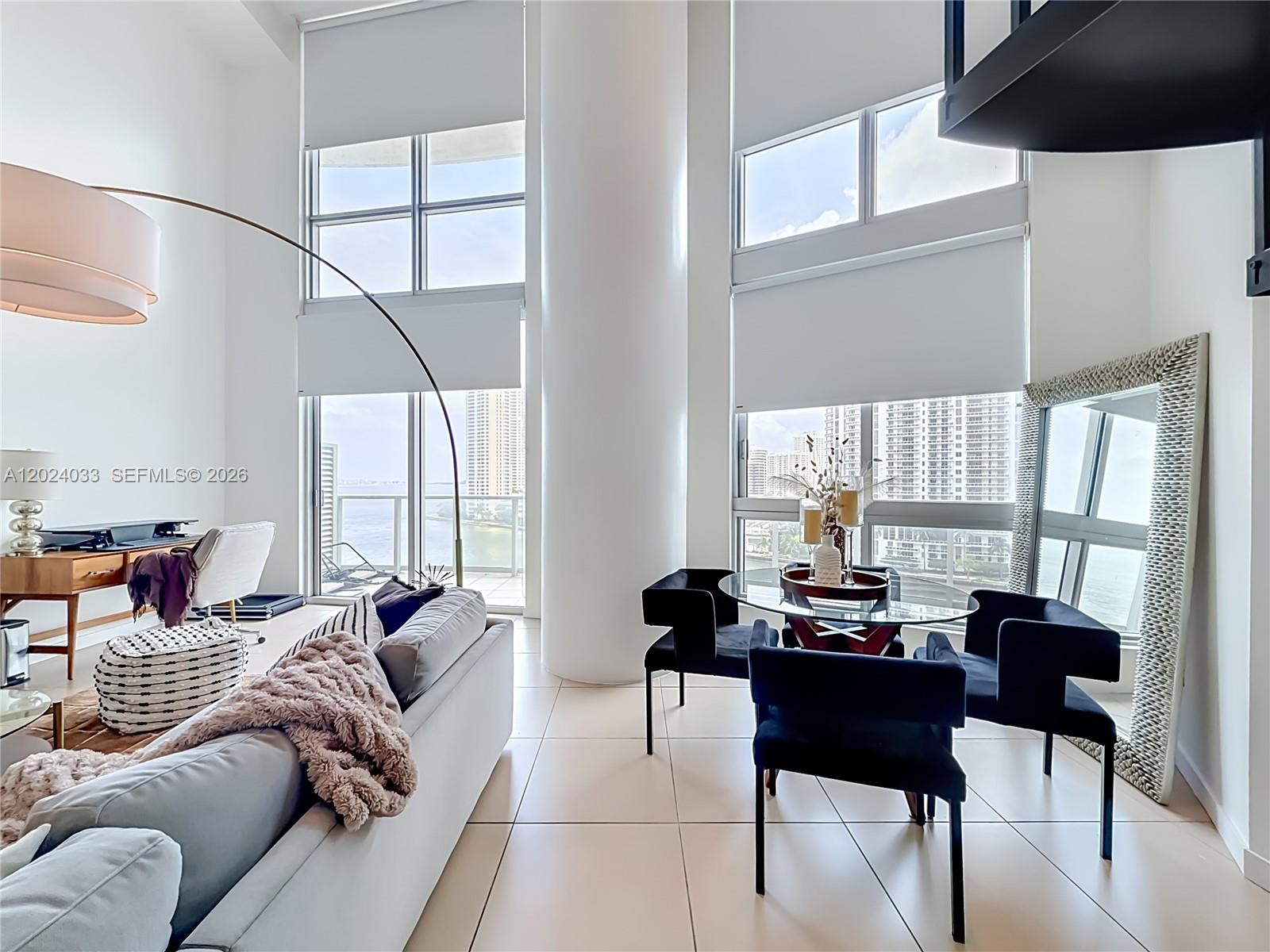 300 S Biscayne Blvd #L-1016, Miami FL 33131