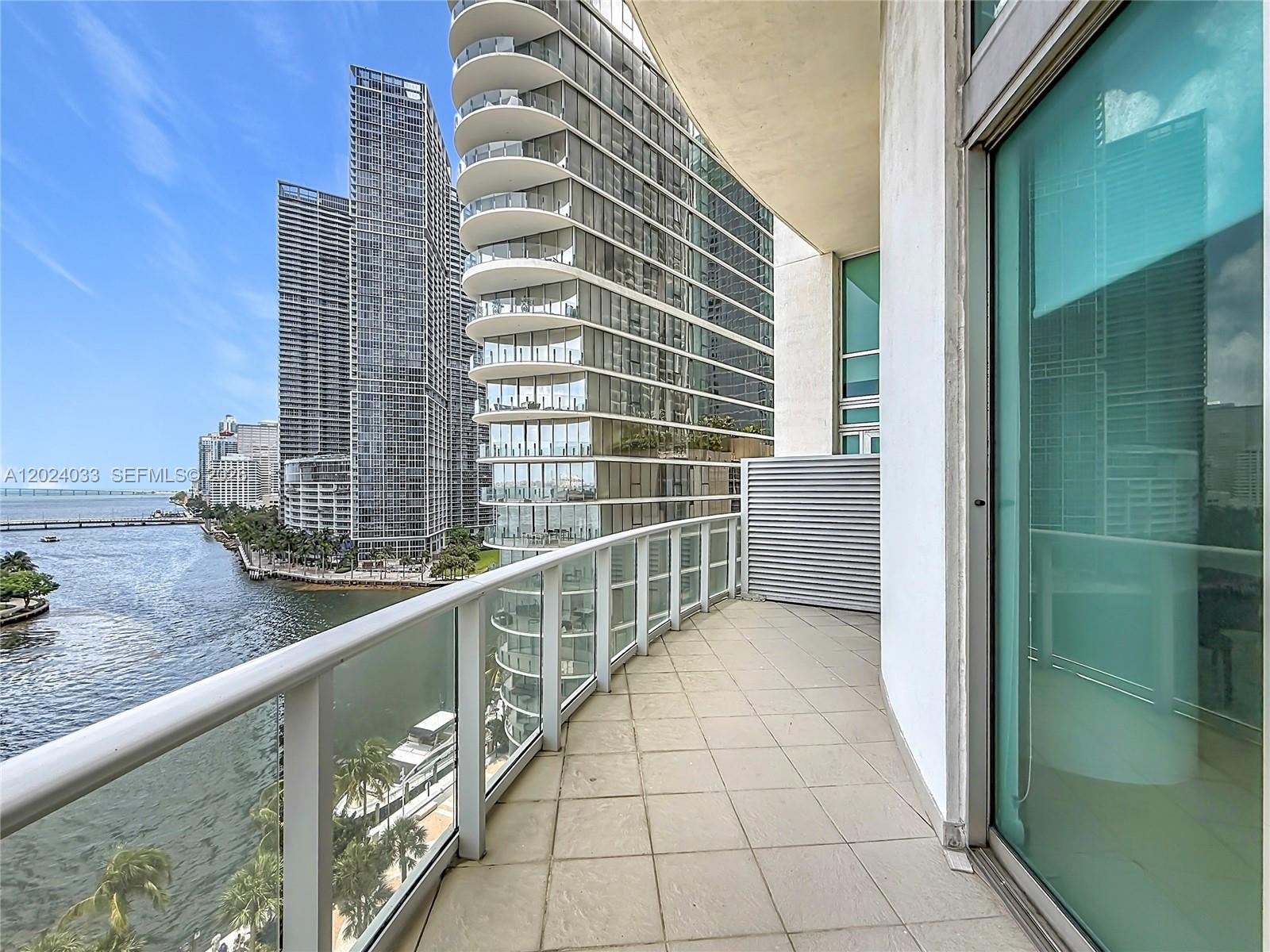 300 S Biscayne Blvd #L-1016, Miami FL 33131
