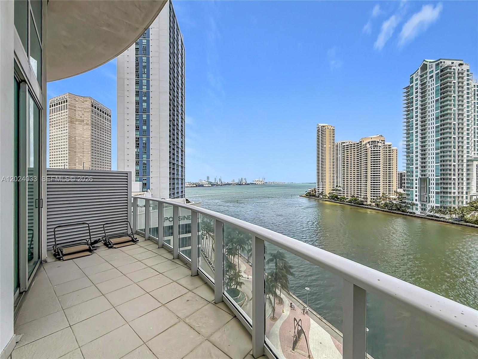 300 S Biscayne Blvd #L-1016, Miami FL 33131