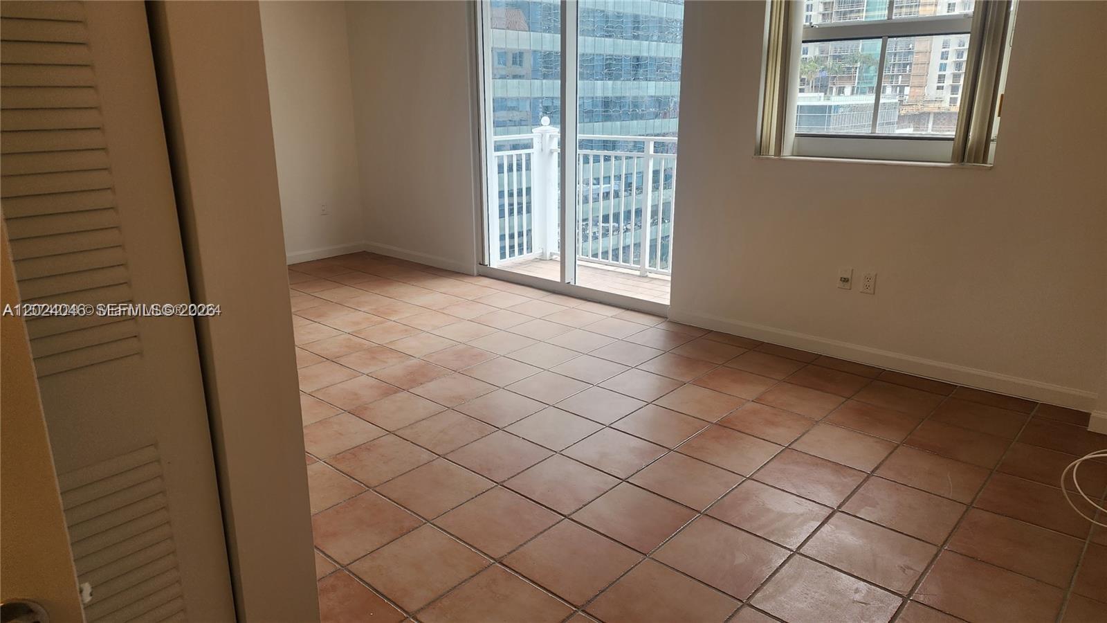 185 SE 14th Ter #1609, Miami FL 33131