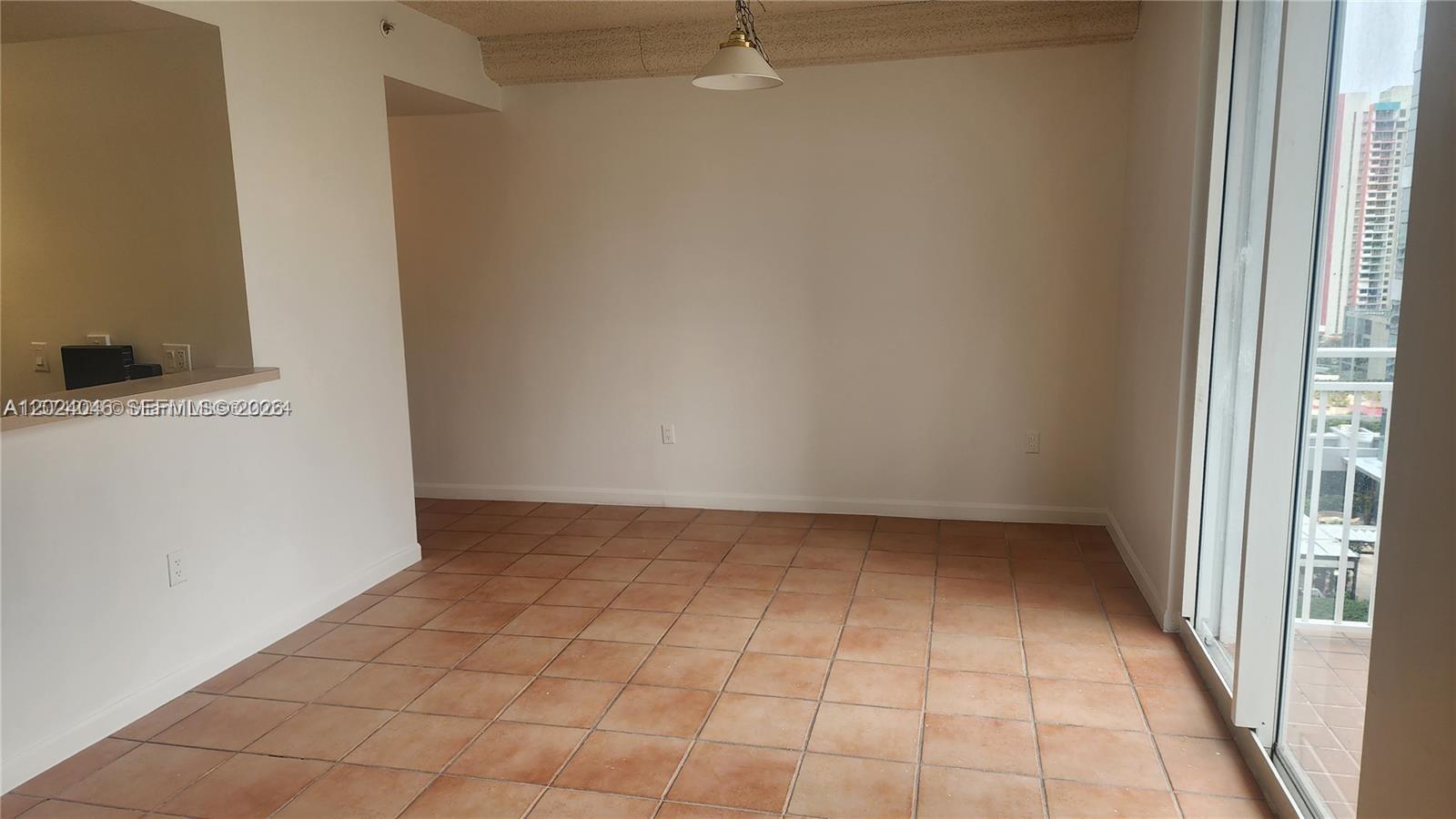 185 SE 14th Ter #1609, Miami FL 33131