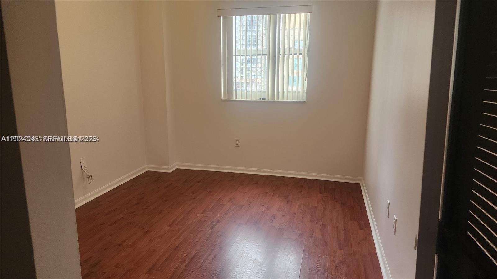 185 SE 14th Ter #1609, Miami FL 33131