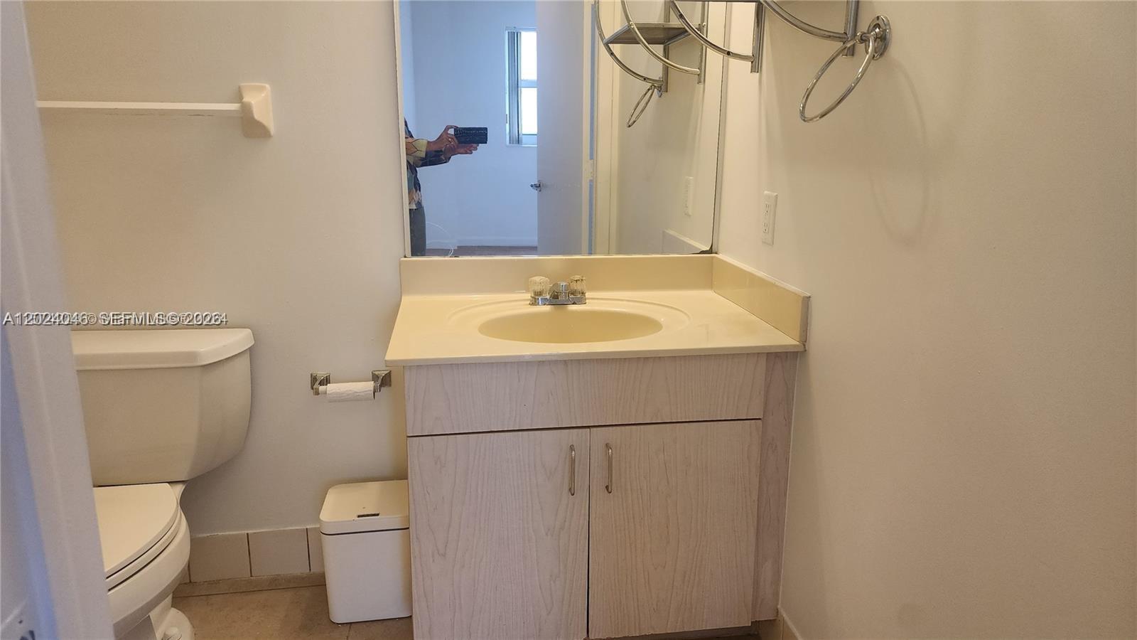 185 SE 14th Ter #1609, Miami FL 33131