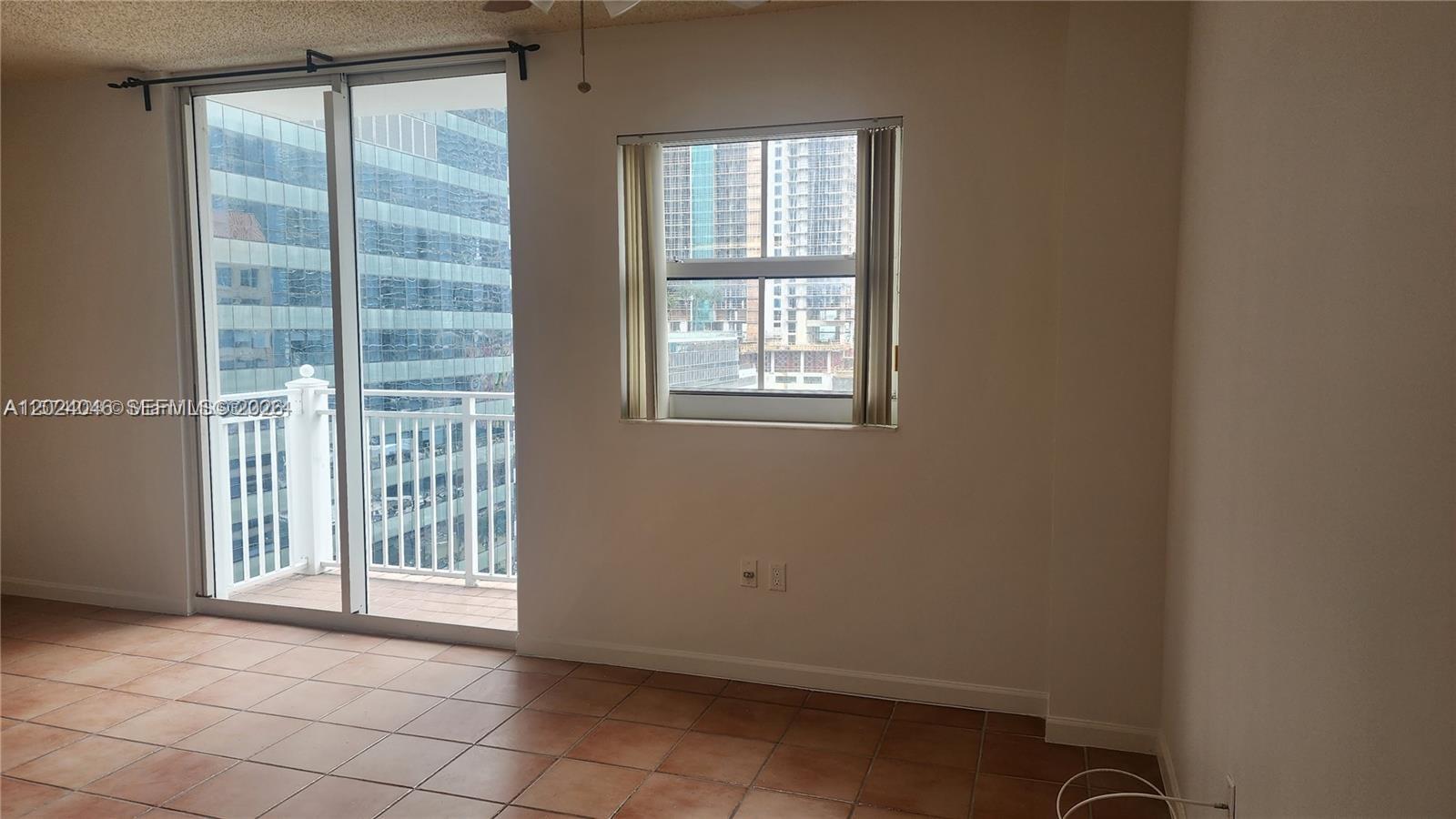 185 SE 14th Ter #1609, Miami FL 33131