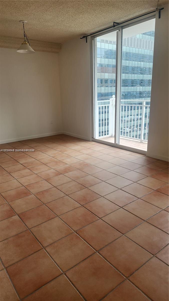 185 SE 14th Ter #1609, Miami FL 33131
