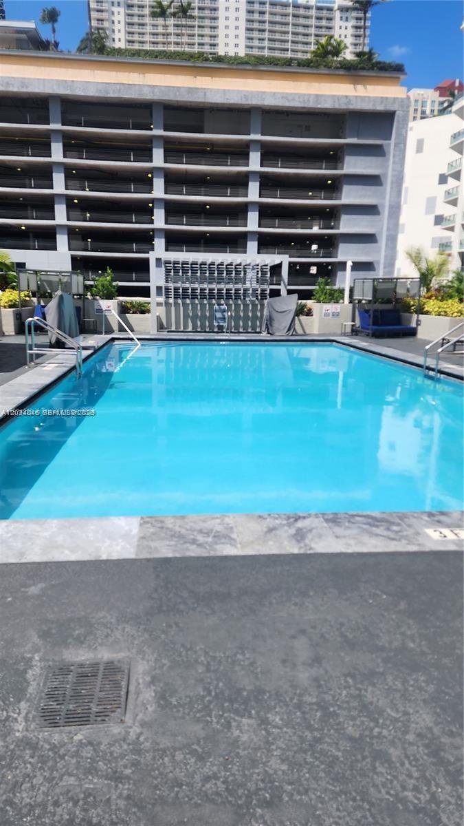 185 SE 14th Ter #1609, Miami FL 33131