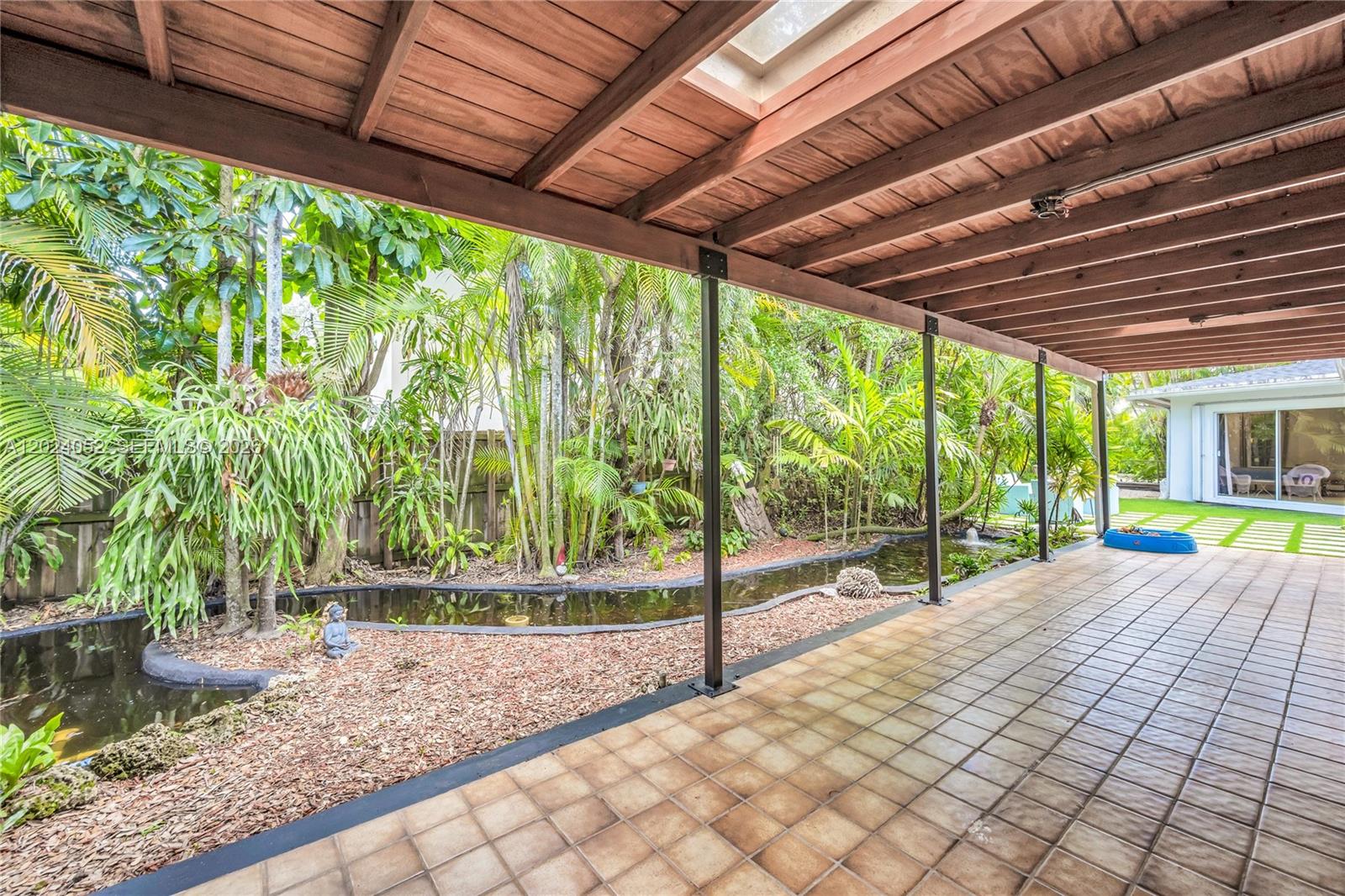 7741 SW 53rd Pl, Miami FL 33143