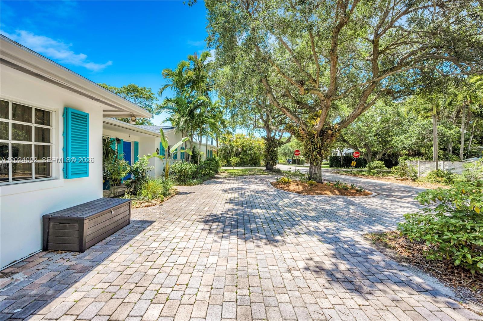 7741 SW 53rd Pl, Miami FL 33143