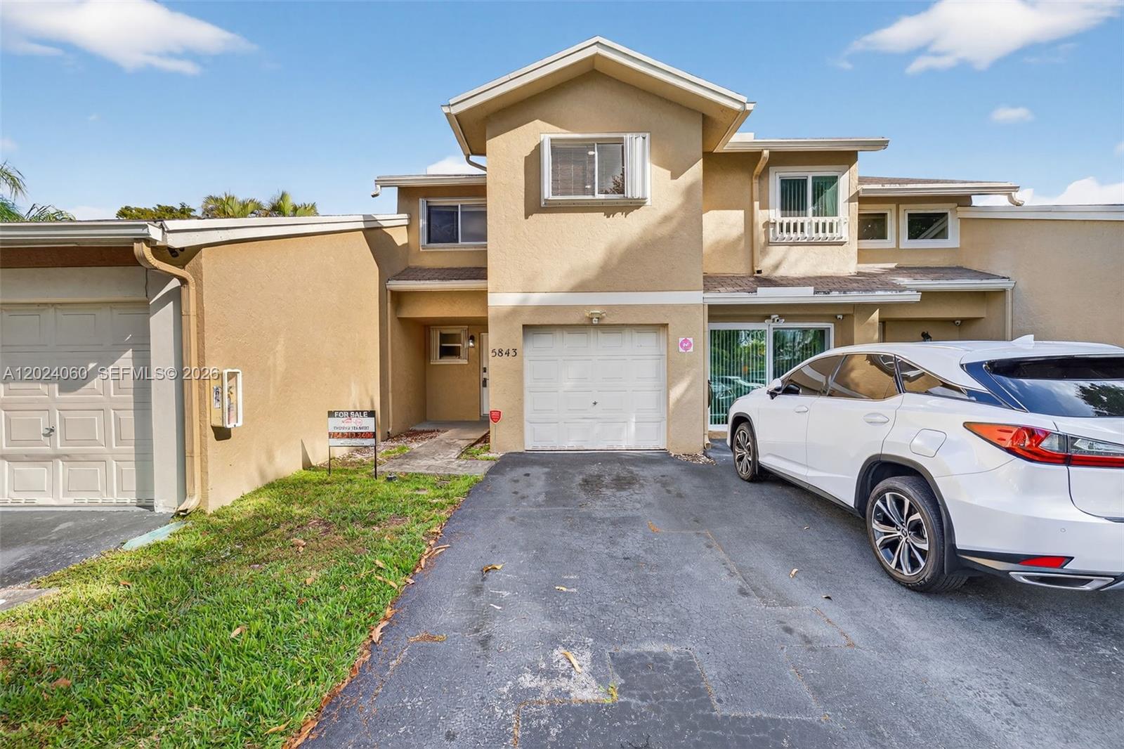 5843 Woodlands Blvd #5843, Tamarac FL 33319