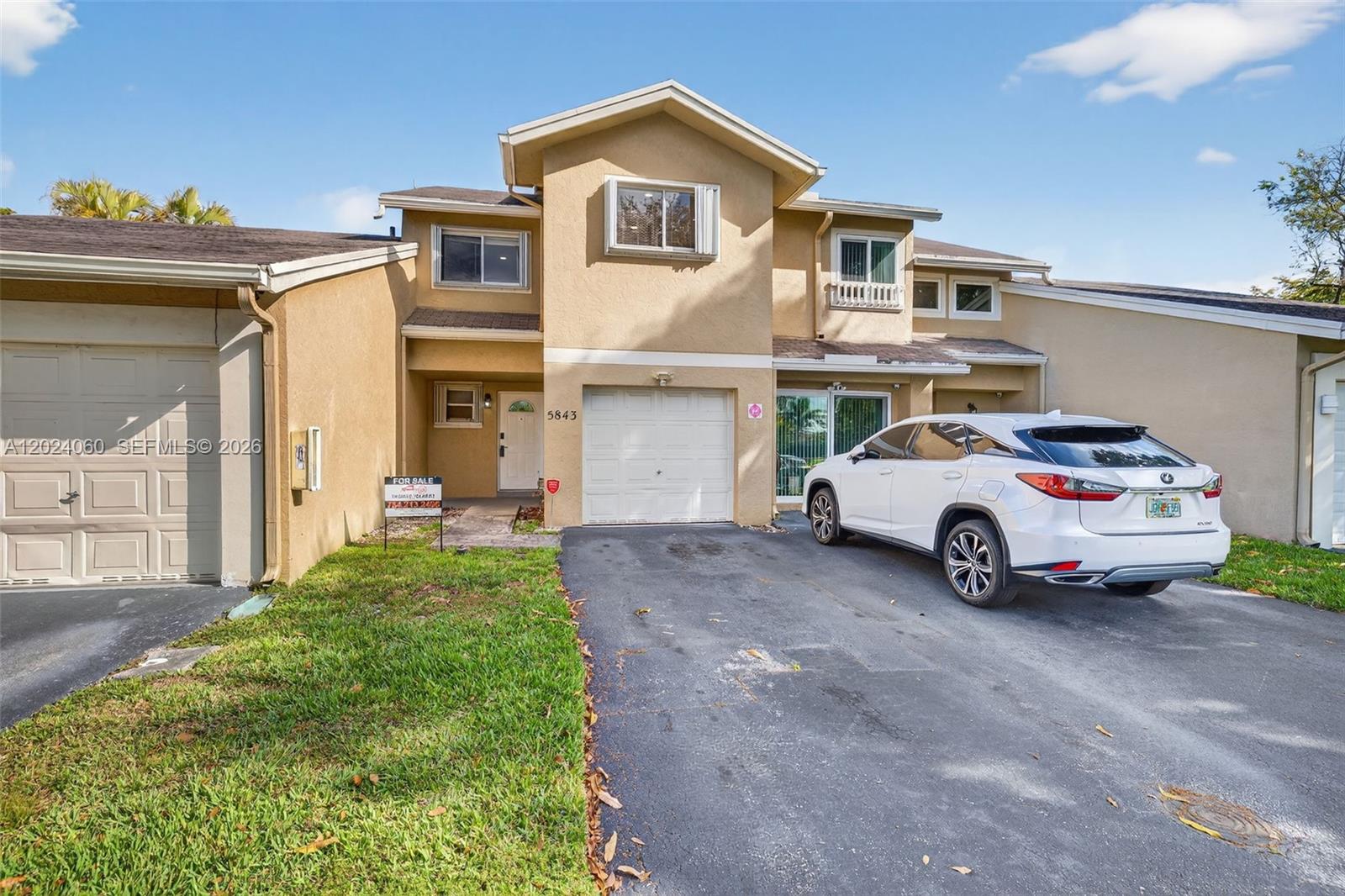 5843 Woodlands Blvd #5843, Tamarac FL 33319