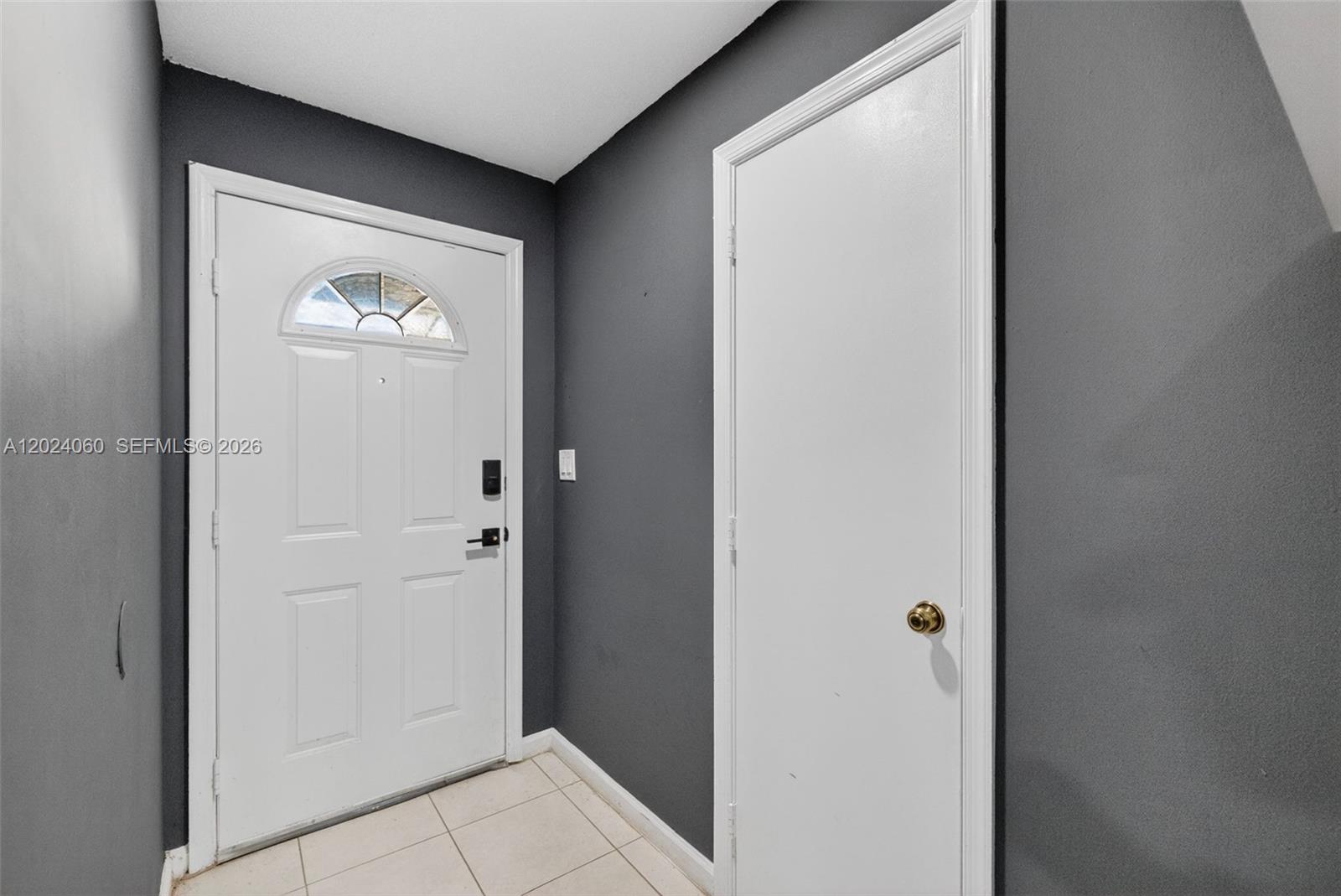 5843 Woodlands Blvd #5843, Tamarac FL 33319