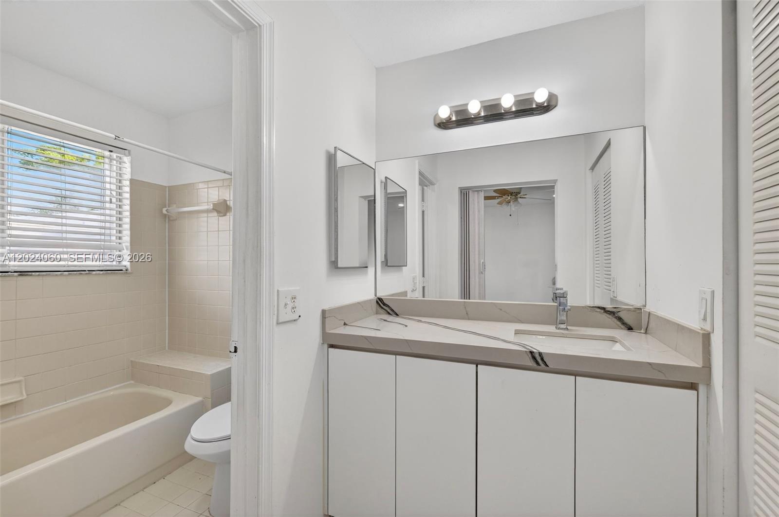 5843 Woodlands Blvd #5843, Tamarac FL 33319