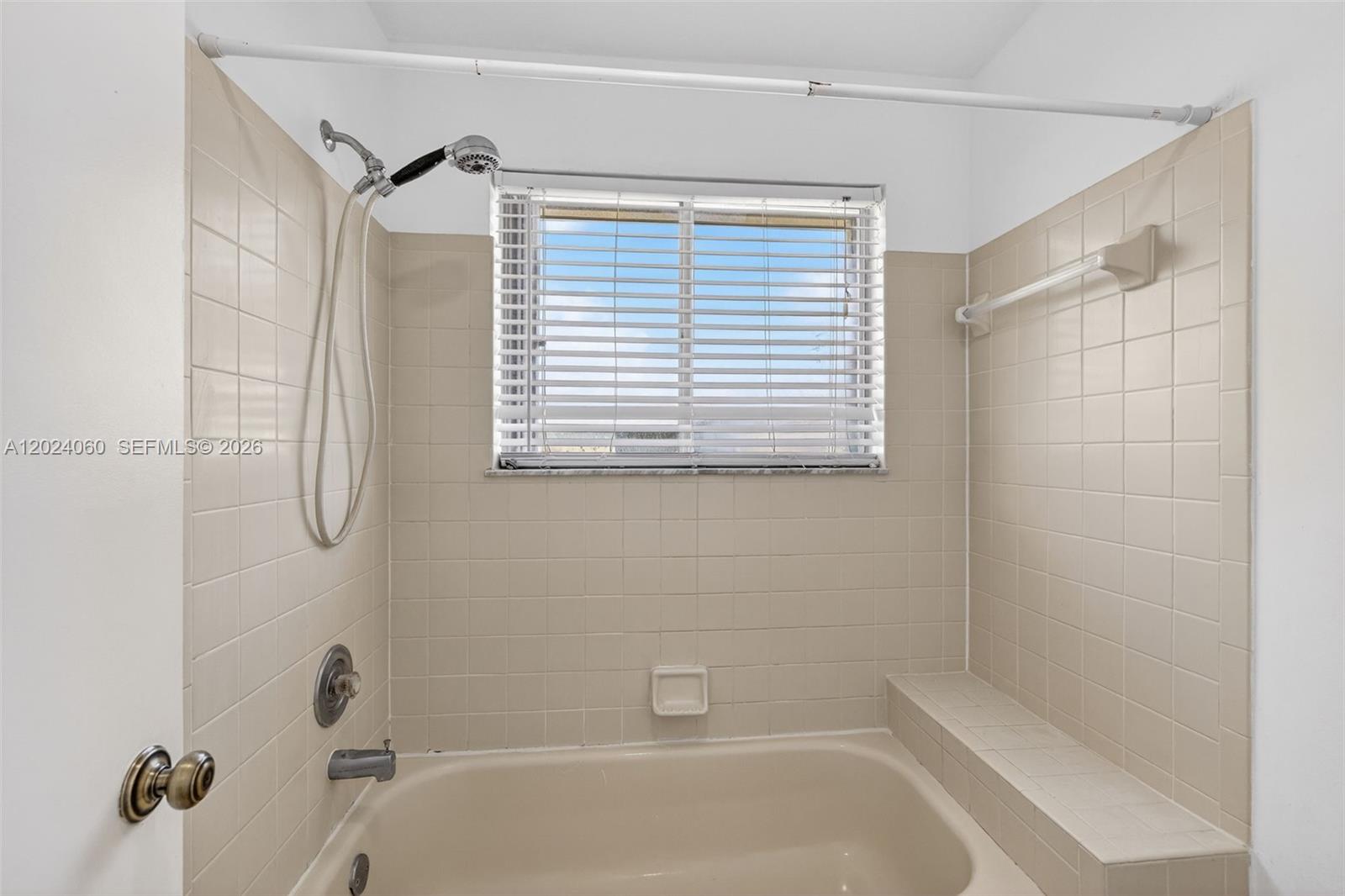 5843 Woodlands Blvd #5843, Tamarac FL 33319