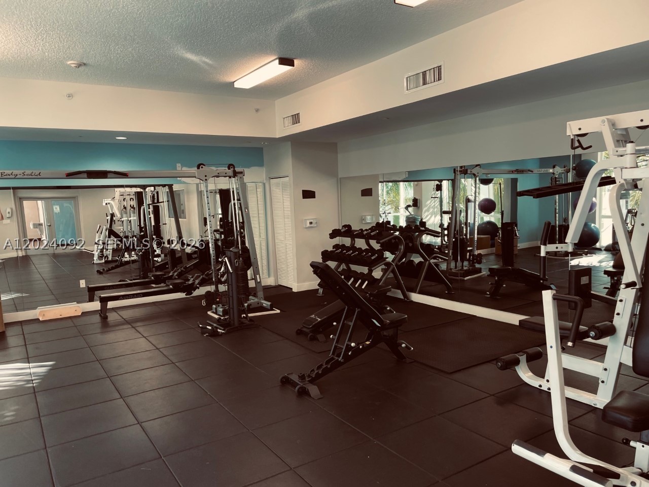 601 NE 23rd St #804, Miami FL 33137
