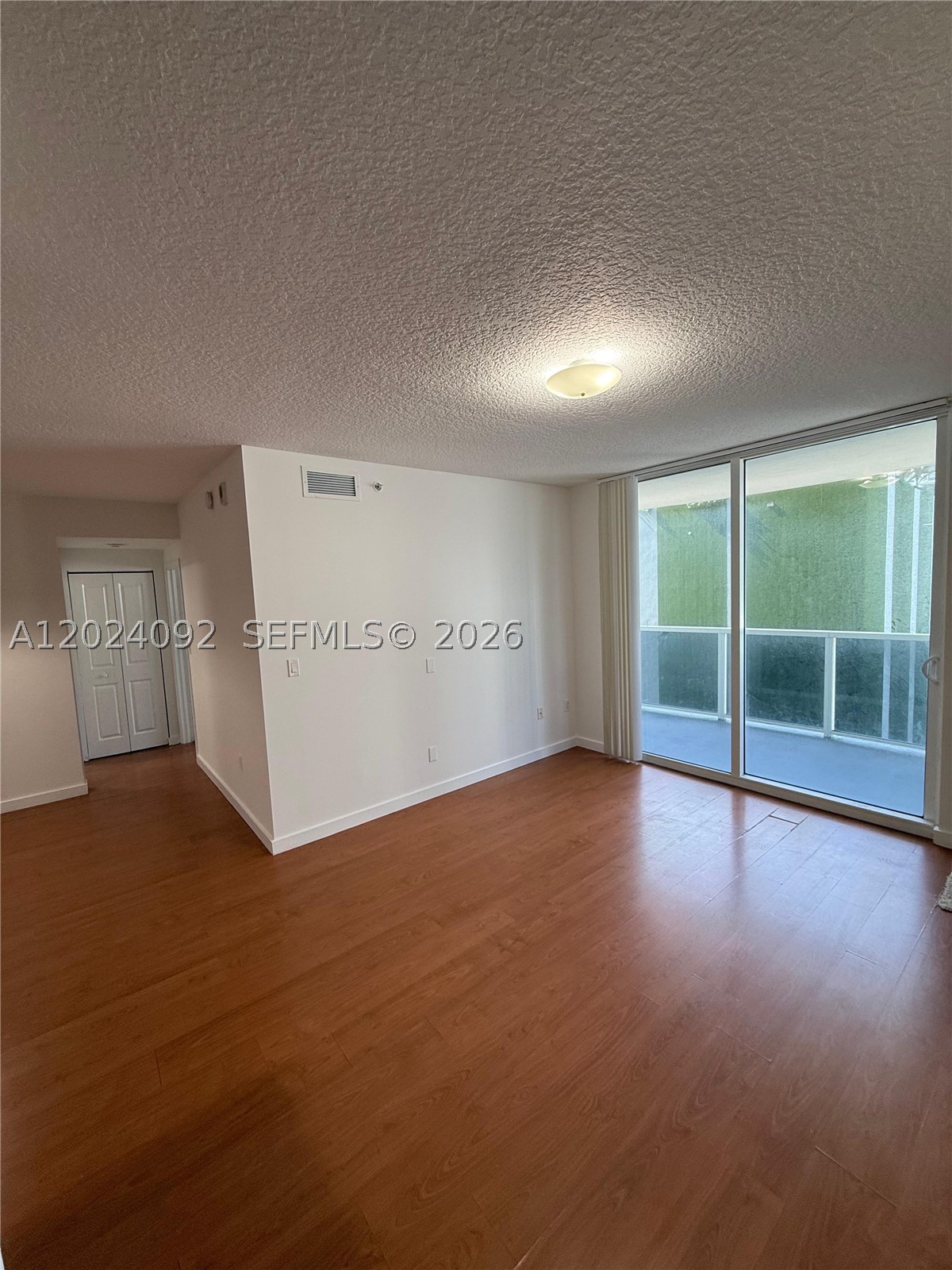 601 NE 23rd St #804, Miami FL 33137