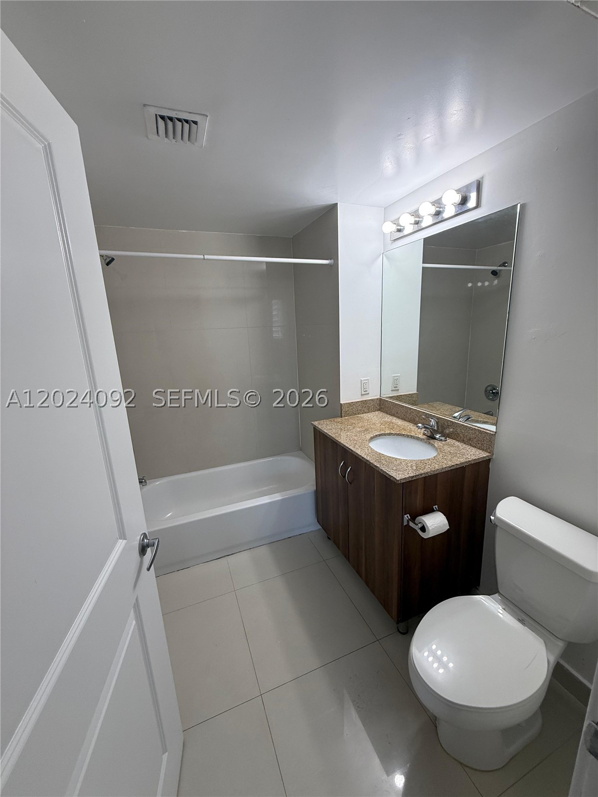 601 NE 23rd St #804, Miami FL 33137