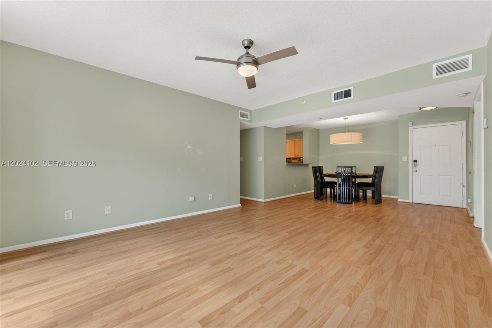 619 E Sheridan St #203, Dania Beach FL 33004