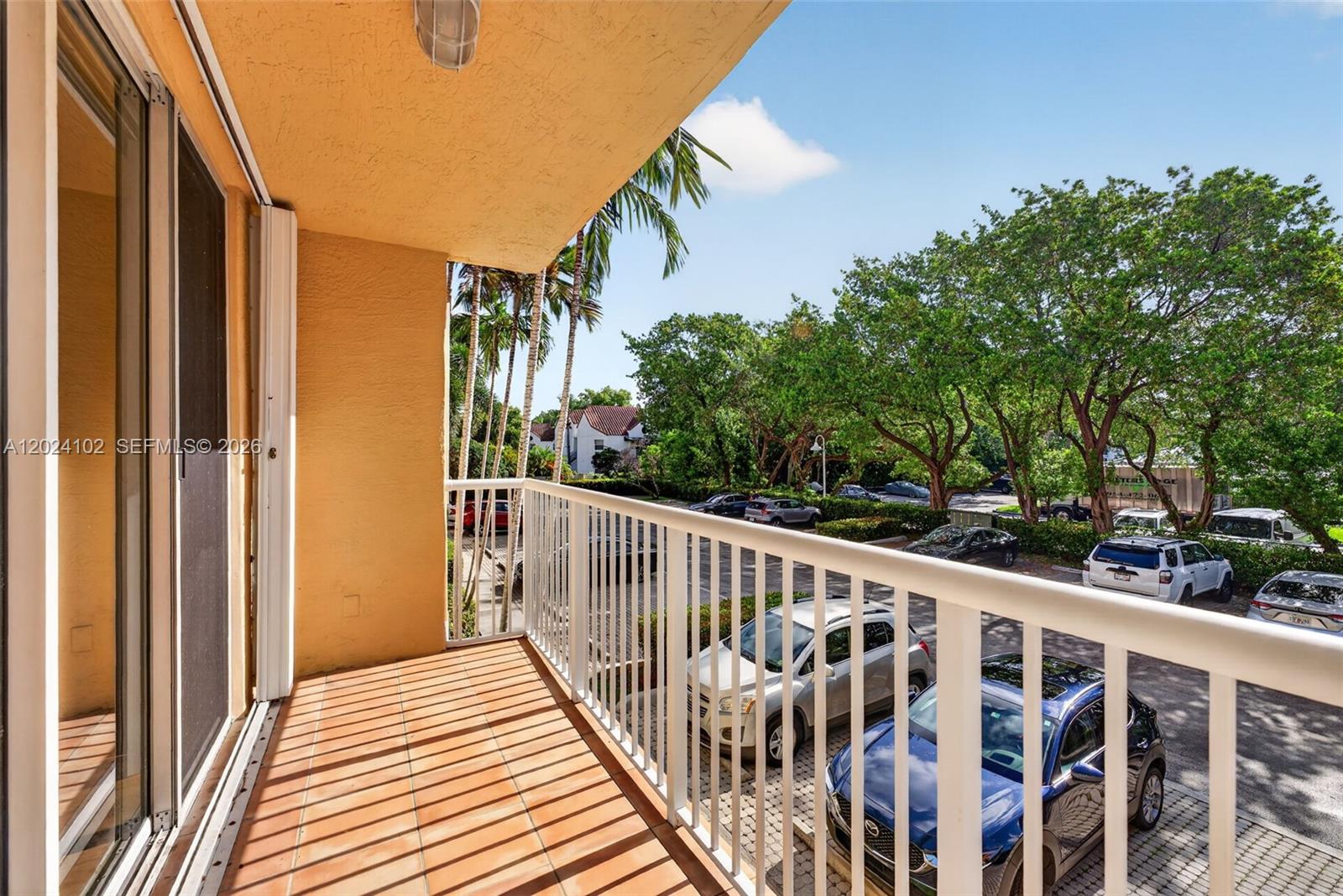 619 E Sheridan St #203, Dania Beach FL 33004