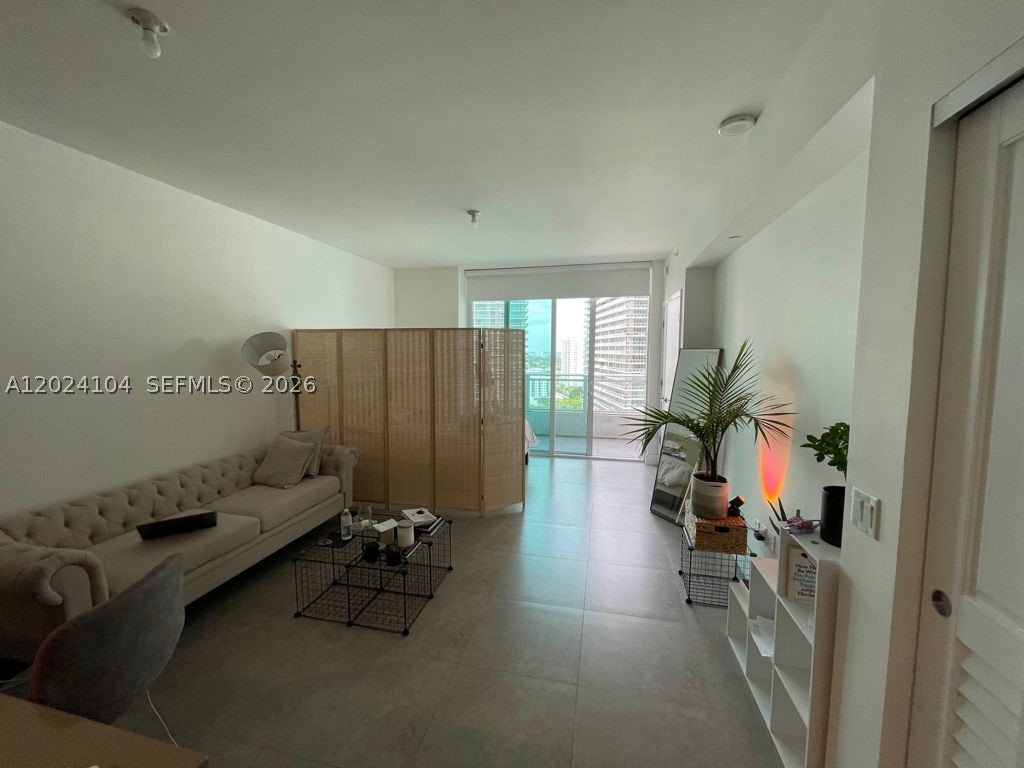 1080 Brickell Ave #2005, Miami FL 33131