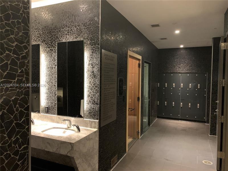 1080 Brickell Ave #2005, Miami FL 33131