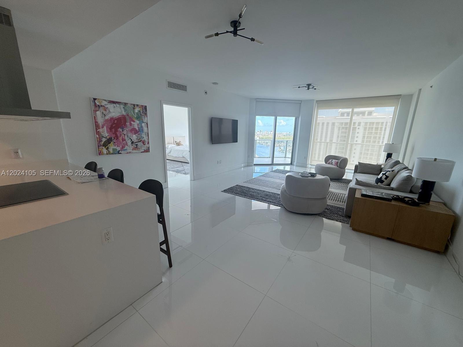 17301 Biscayne Blvd #2305, North Miami Beach FL 33160