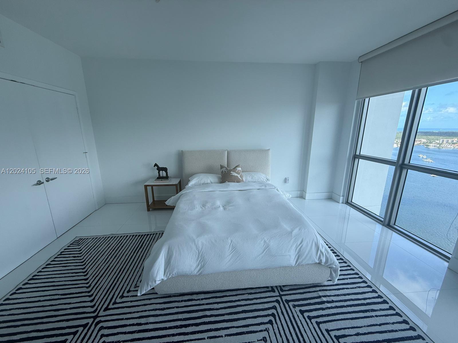 17301 Biscayne Blvd #2305, North Miami Beach FL 33160